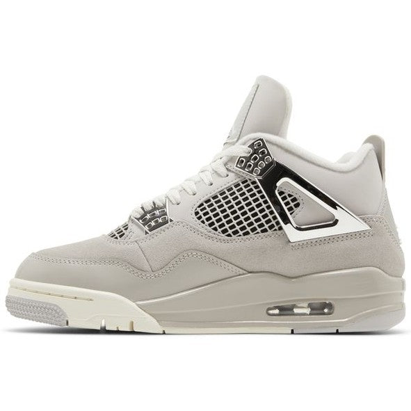 Jordan 4 – Frozen Moments